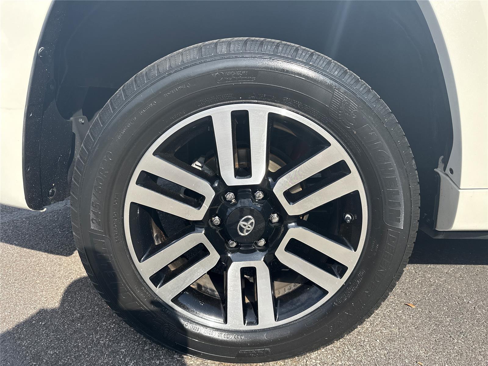 2018 Toyota 4Runner Limited photo 21