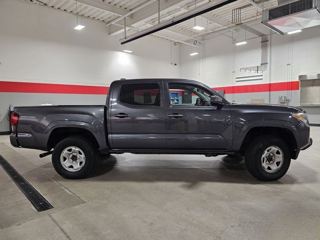 2023 Toyota Tacoma SR 4x4 photo 11
