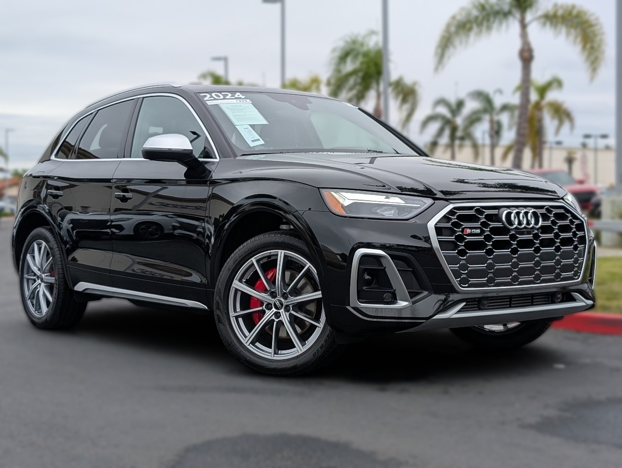 2025 Audi SQ5 Premium Plus's photo
