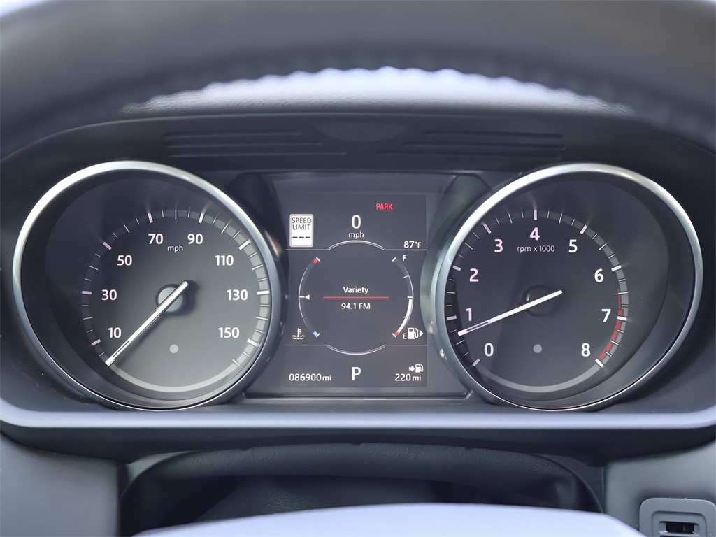 2017 Land Rover Discovery First Edition photo 31
