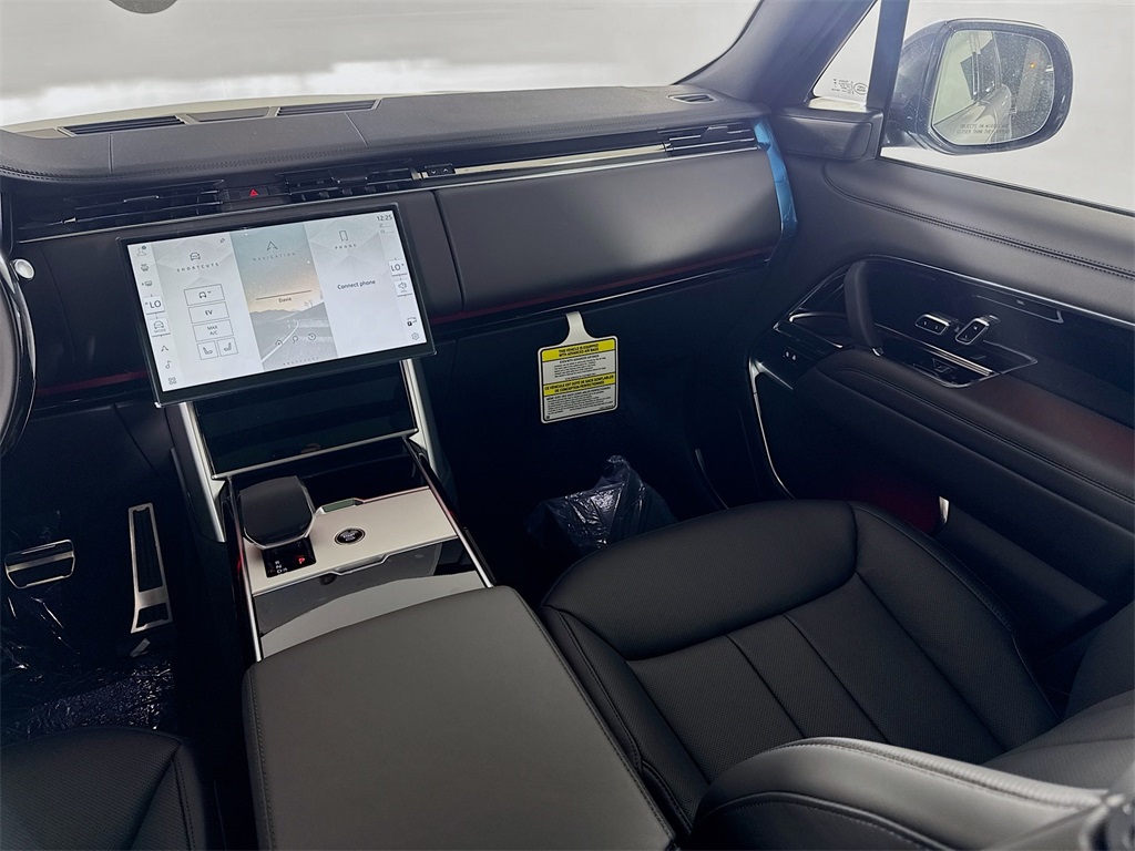 2025 Land Rover Range Rover SE photo 22