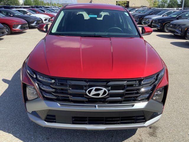2025 Hyundai Tucson SE photo 2