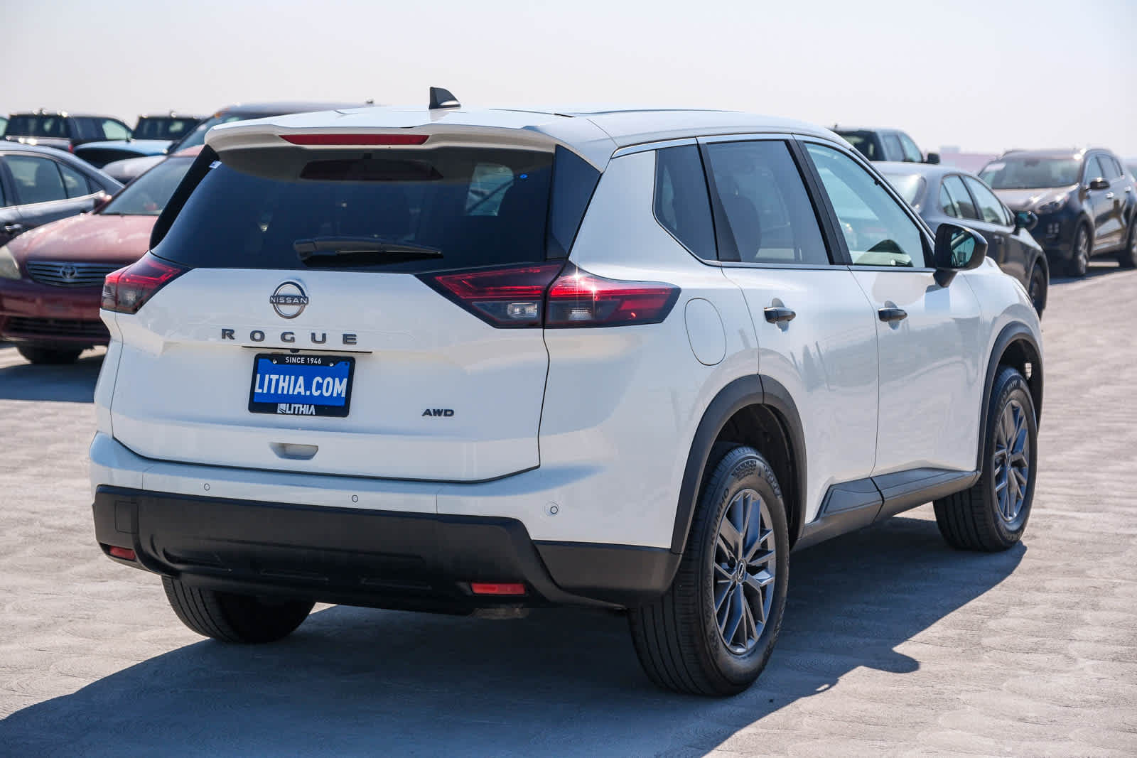 2024 Nissan Rogue S photo 3