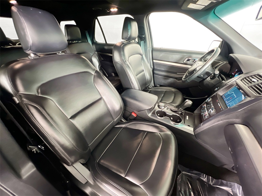 2019 Ford Explorer XLT photo 15