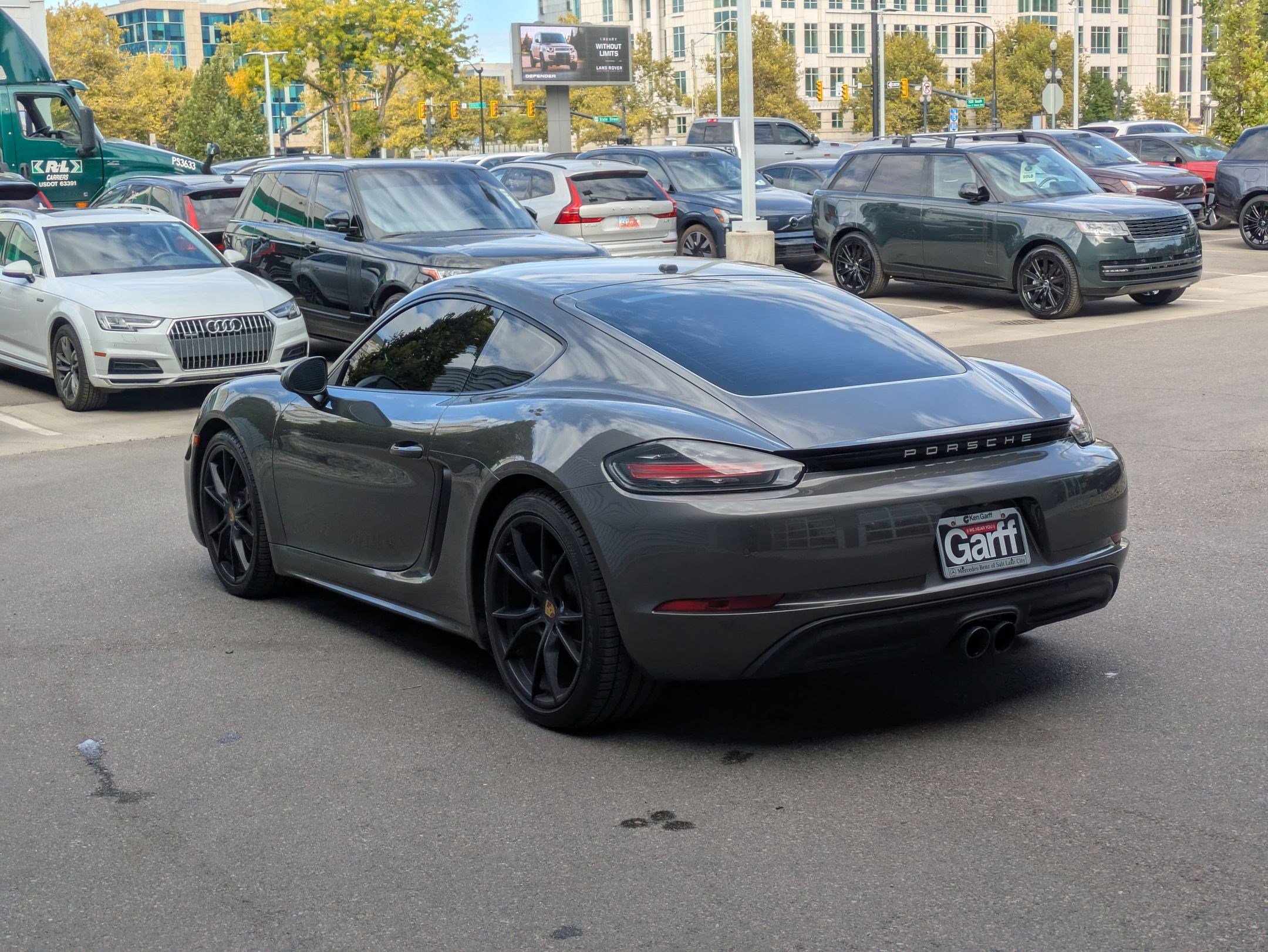 2019 Porsche Cayman T photo 5