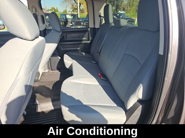 2017 Ram 2500 Tradesman photo 11