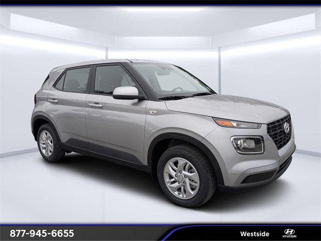 2026 Hyundai Venue SE's photo