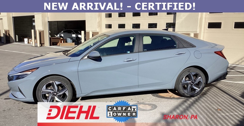 2023 Hyundai Elantra SEL photo 4