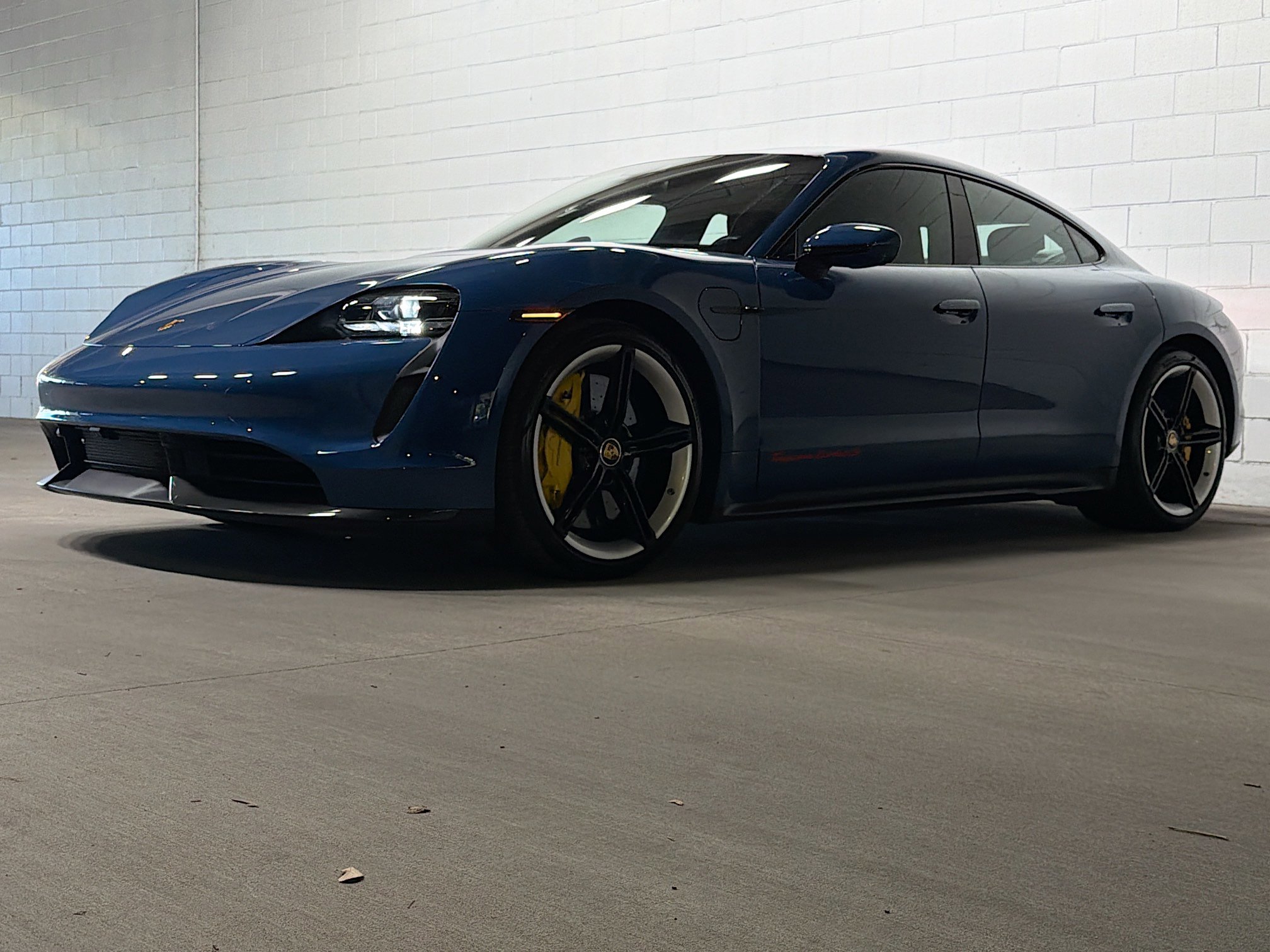 2021 Porsche Taycan Turbo S's photo