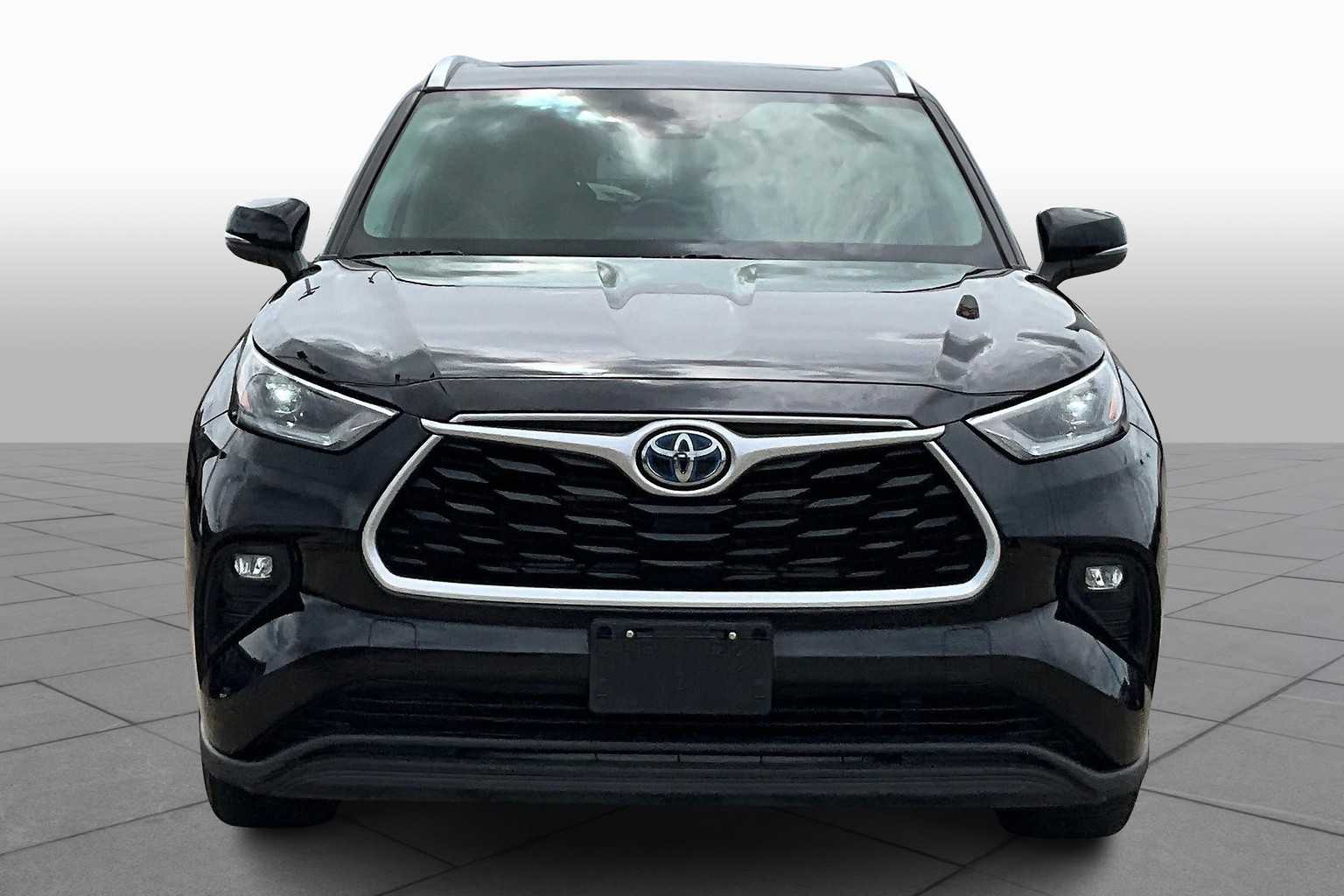 2021 Toyota Highlander Hybrid XLE photo 3