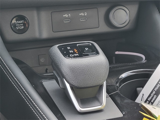 2026 Nissan Rogue Platinum photo 21