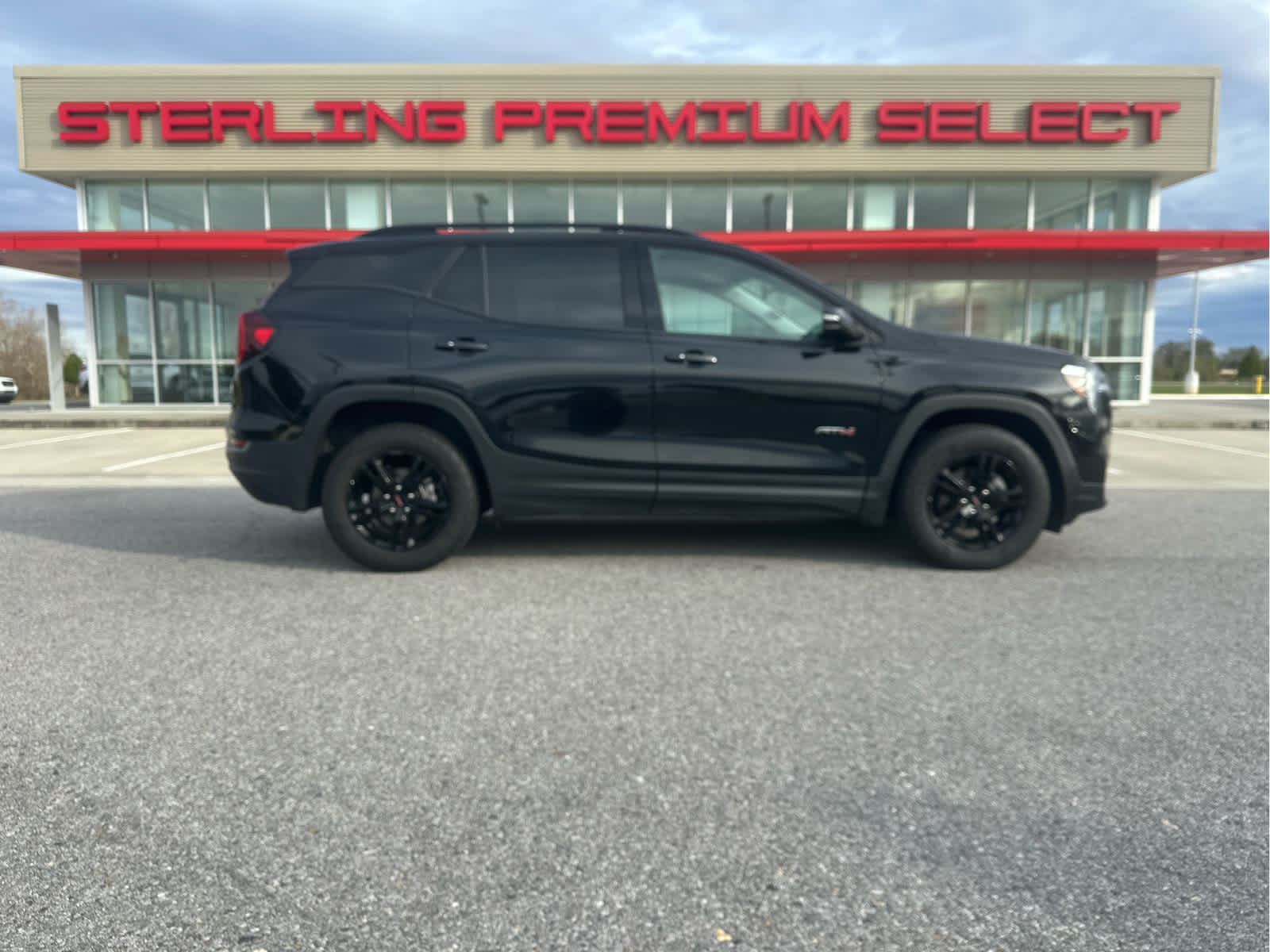 2023 GMC Terrain AT4's photo