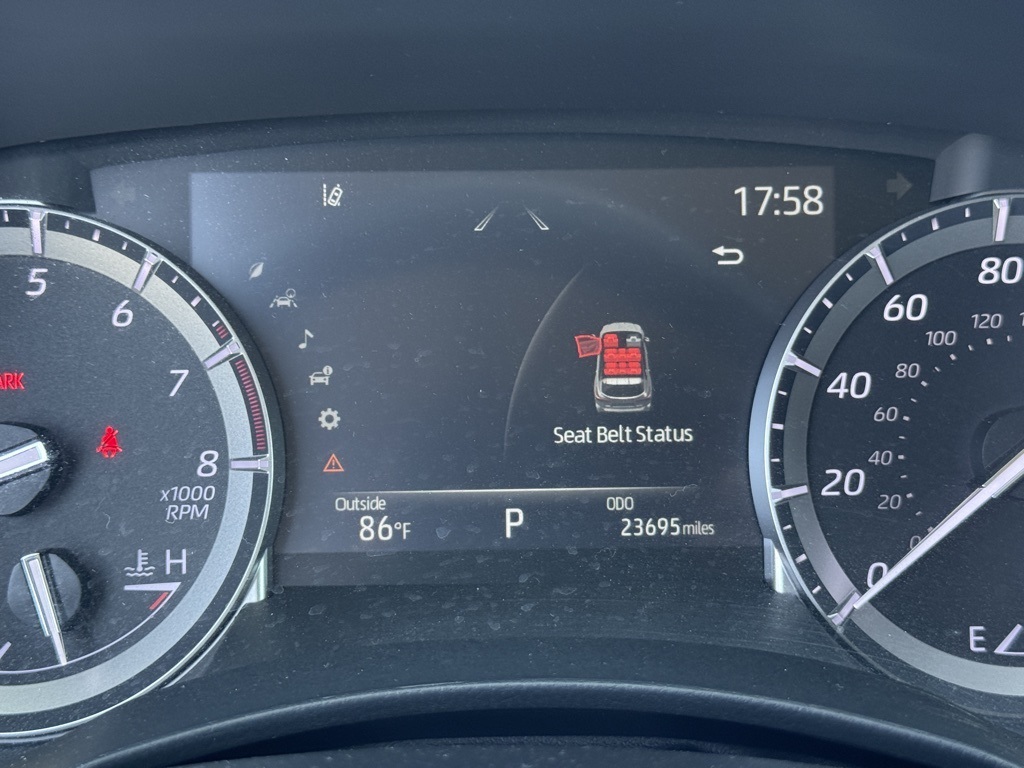 2022 Toyota Highlander XLE photo 24