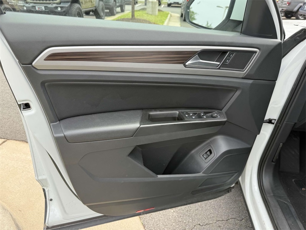 2021 Volkswagen Atlas V6 SE Technology photo 22