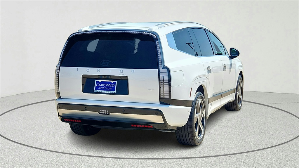 2026 Hyundai Ioniq photo 12