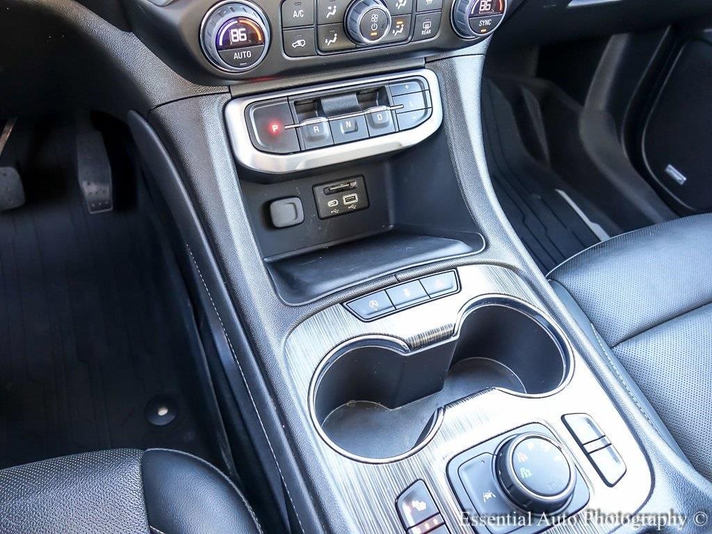 2023 GMC ACADIA - Image 25