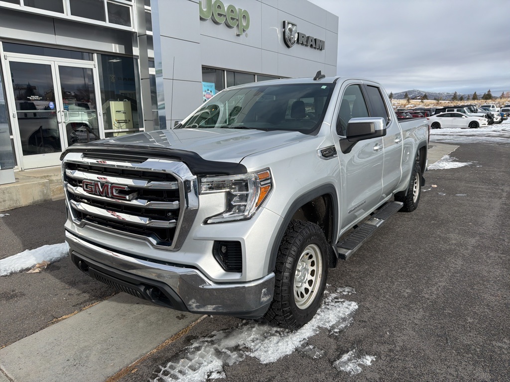 2020 GMC Sierra 1500 SLE's photo