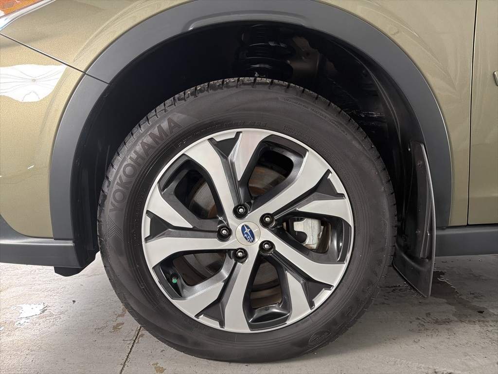 2021 Subaru Outback Touring photo 4