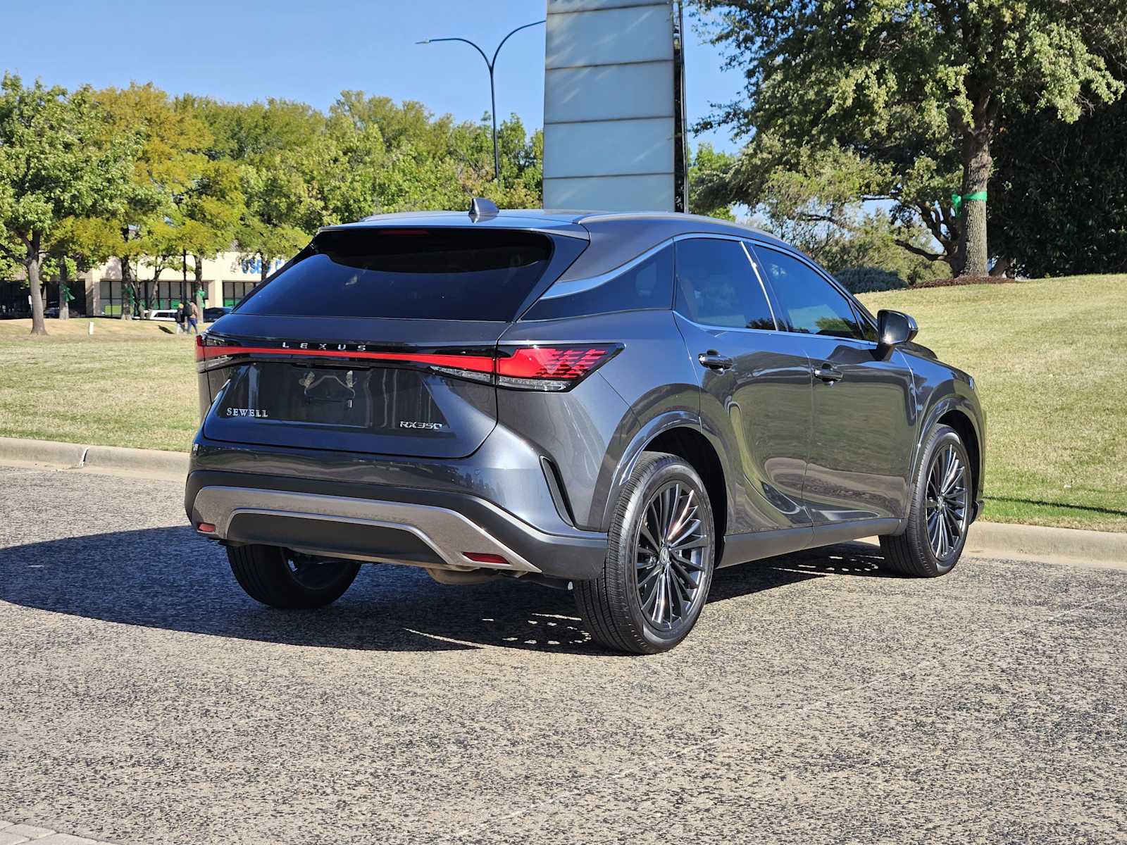 2025 Lexus RX 350 Premium photo 2