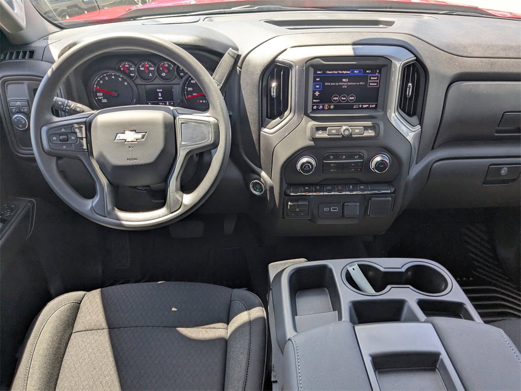 2025 Chevrolet Silverado 1500 Custom photo 7