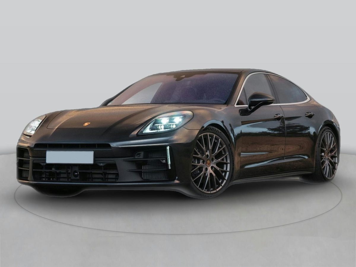 2025 Porsche Panamera Base's photo