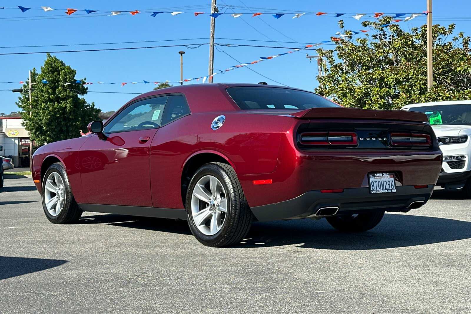 2019 Dodge Challenger SXT photo 6