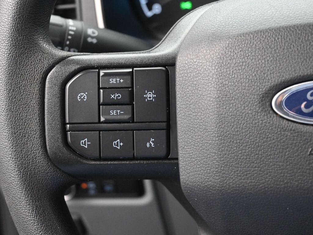 2023 Ford F-150 XLT photo 6