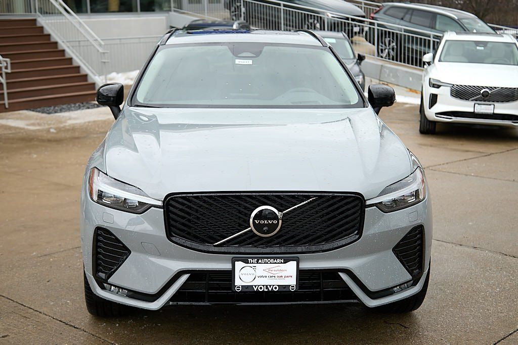 2026 VOLVO XC60 - Image 4