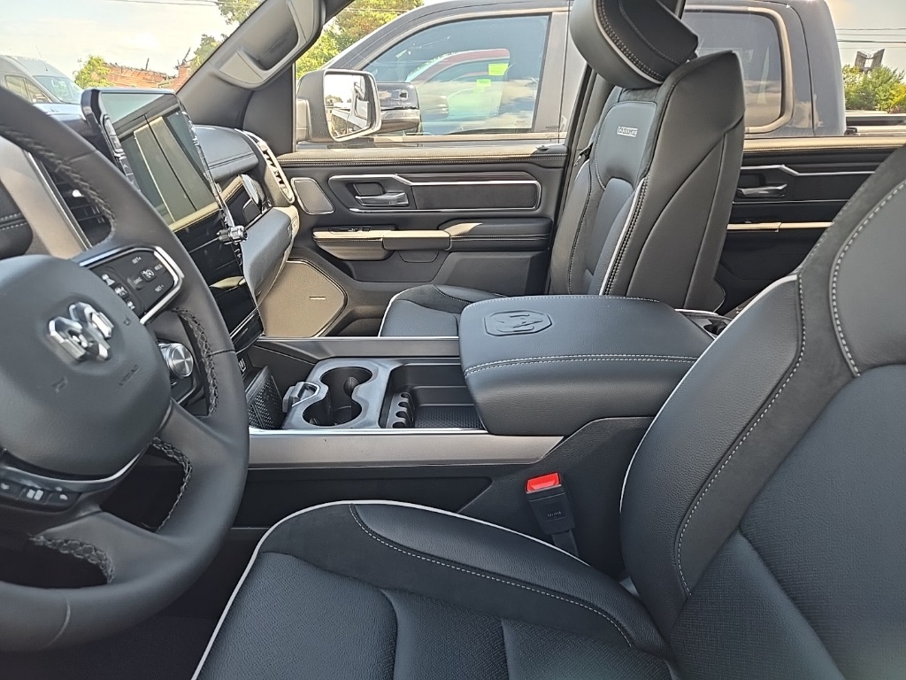 2026 Ram 1500 Laramie photo 4
