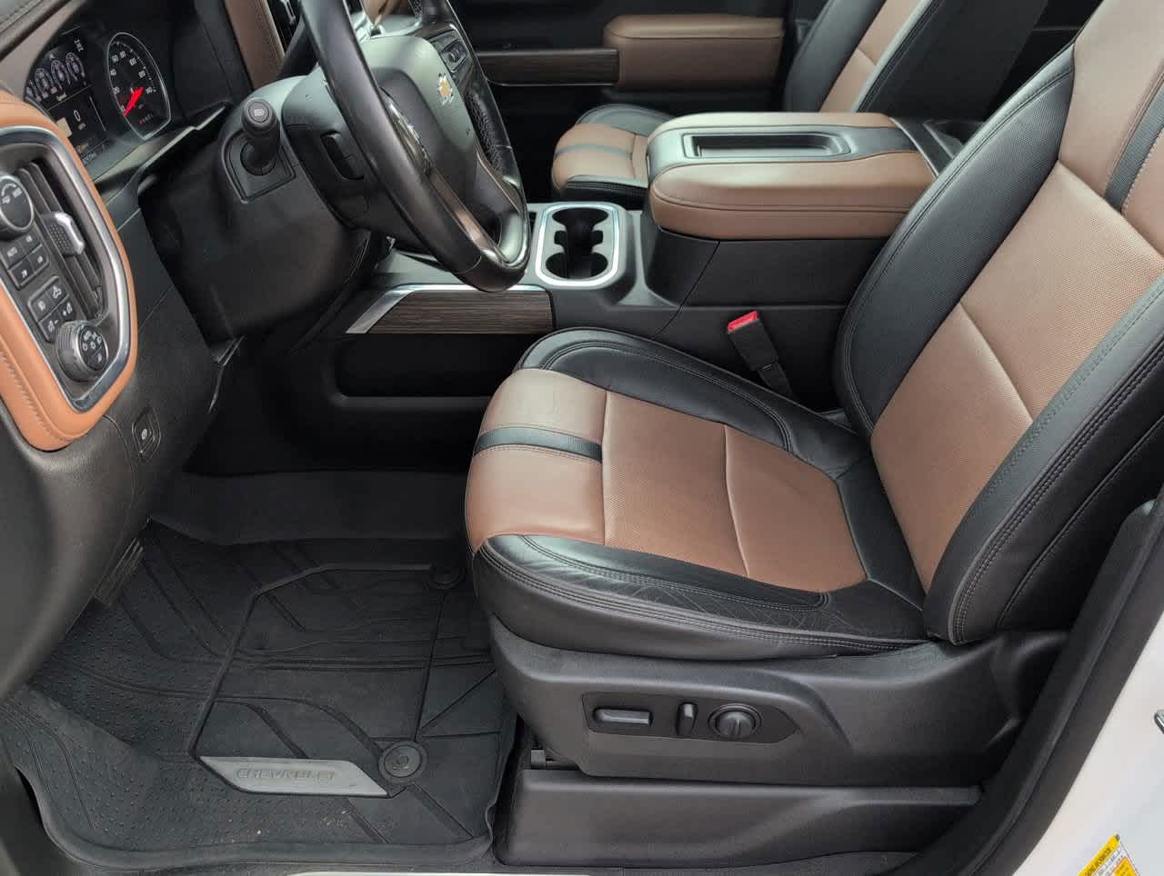 2020 Chevrolet Silverado 1500 High Country photo 22