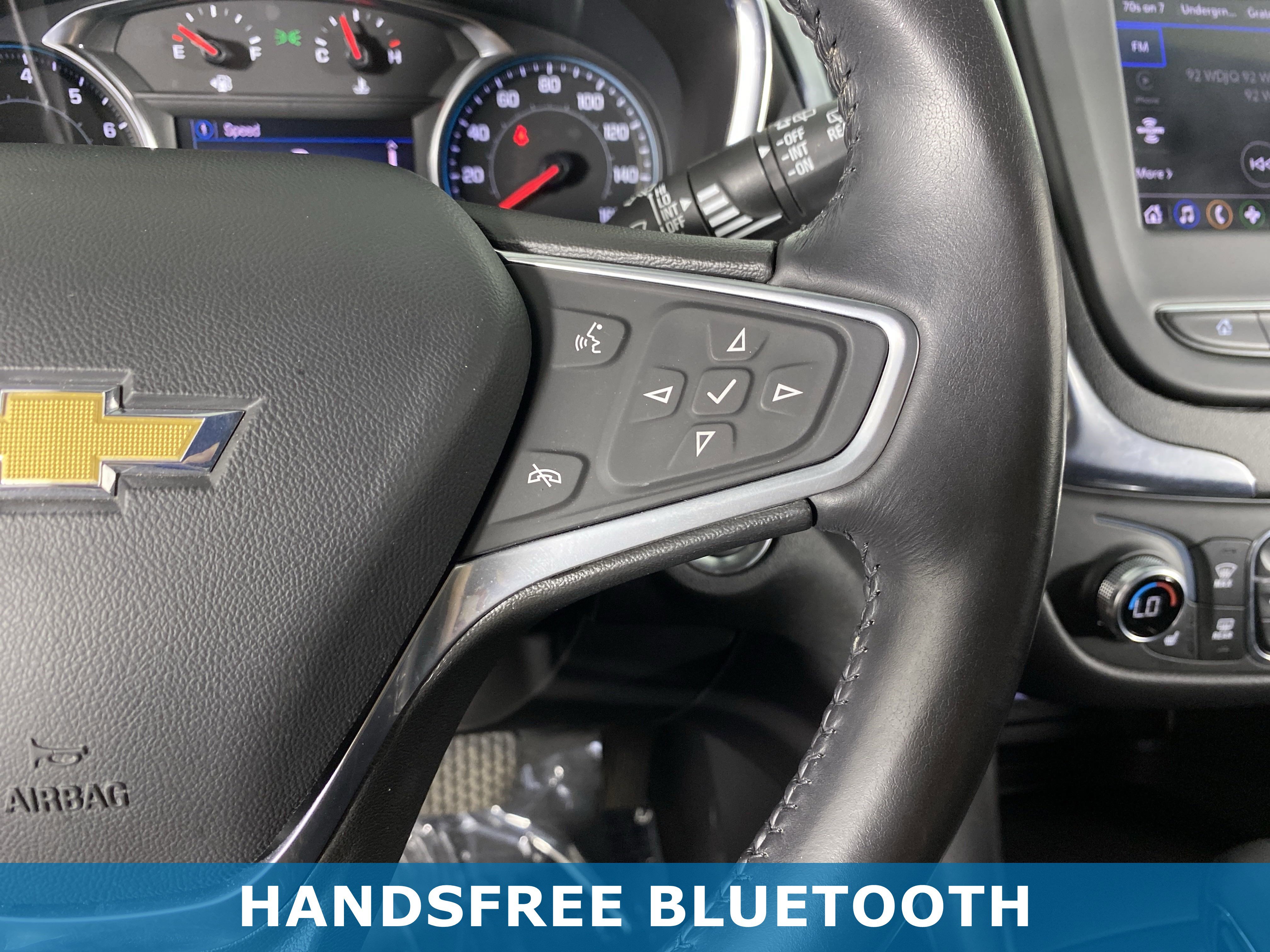 2022 Chevrolet Equinox LT photo 3