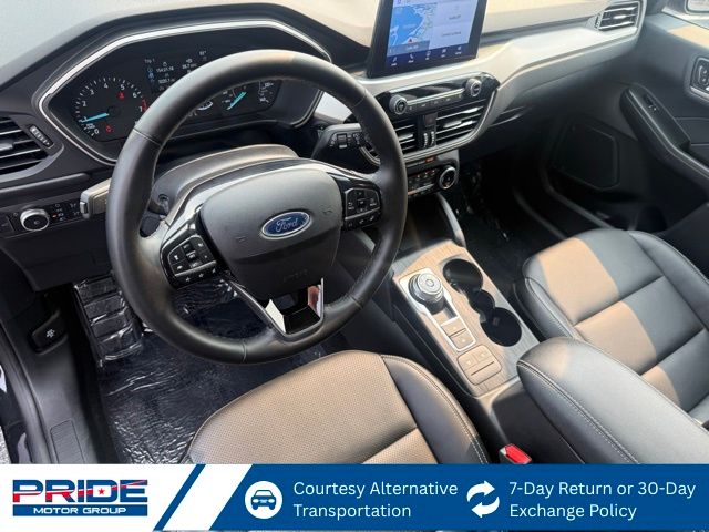 2022 Ford Escape SEL photo 24