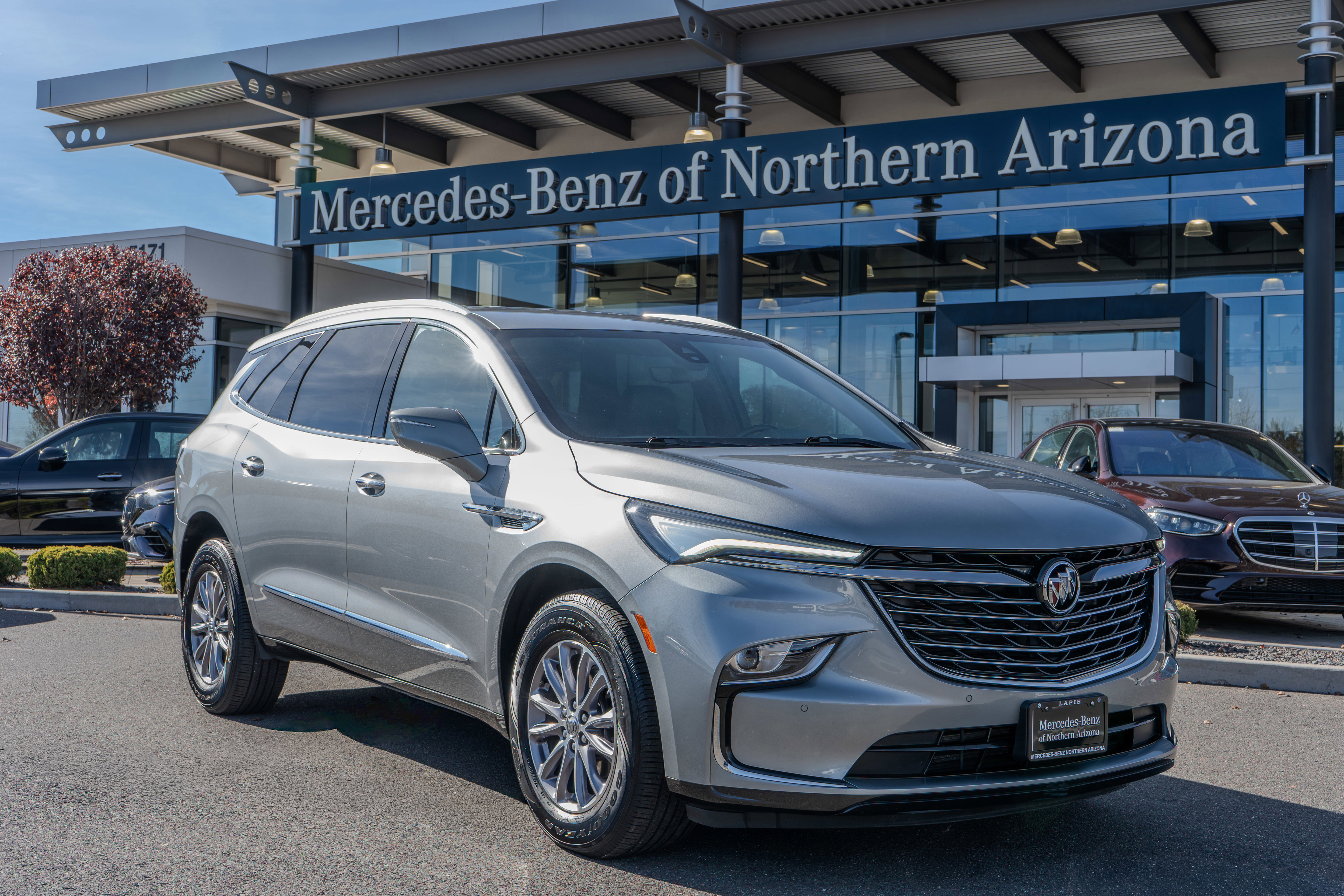 2023 Buick Enclave Premium's photo