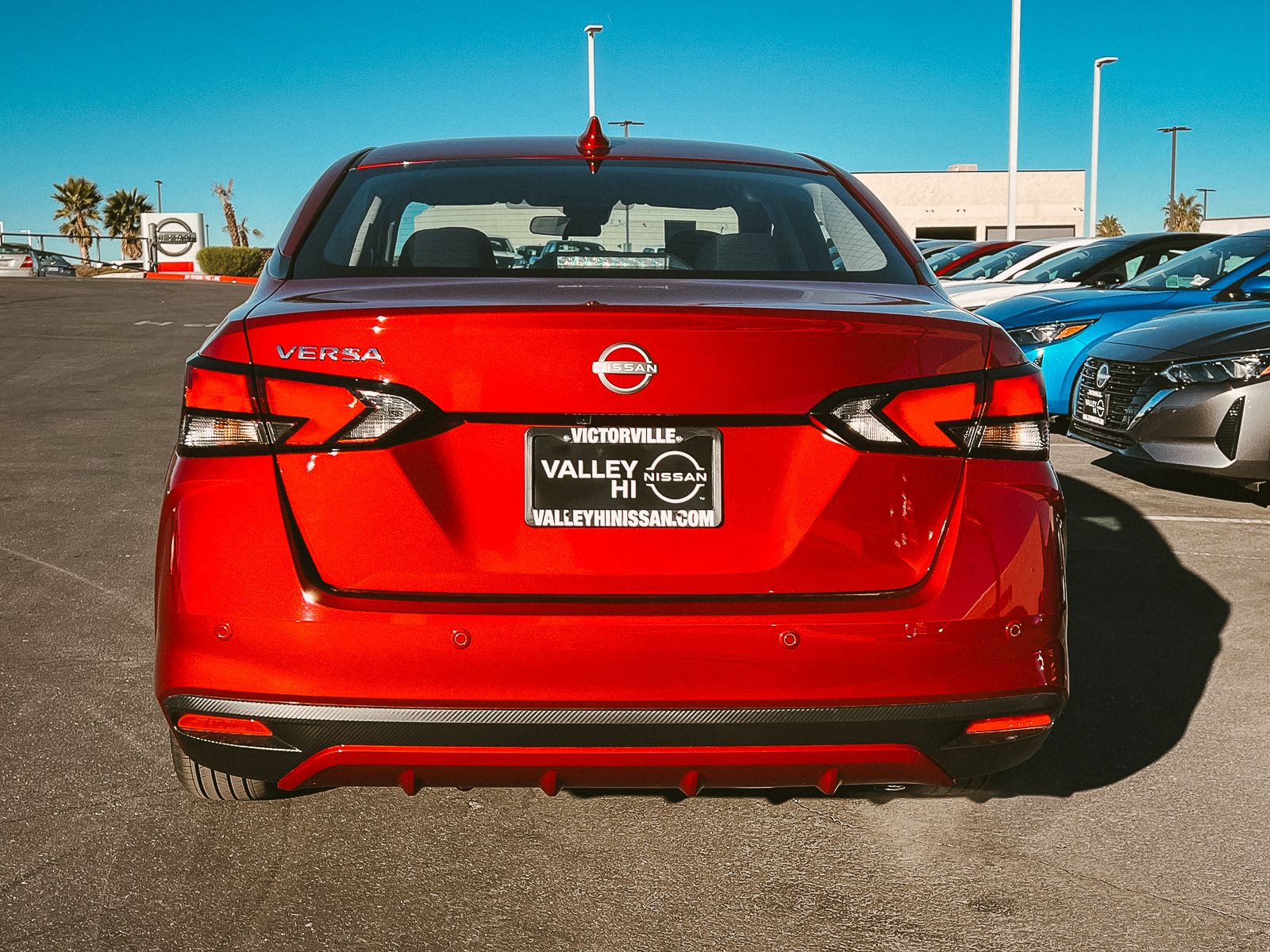 2025 Nissan Versa 1.6 SV photo 4