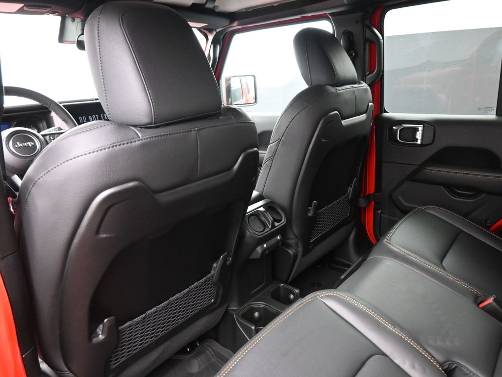 2025 Jeep Gladiator Sport photo 16
