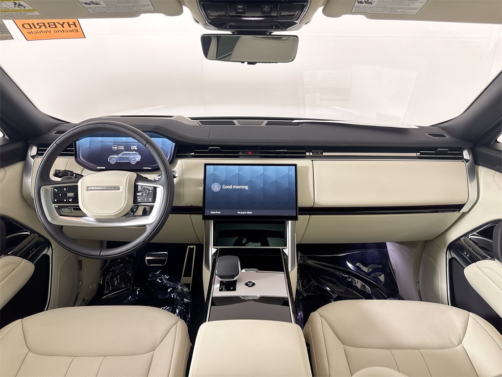 2025 Land Rover Range Rover SE photo 17