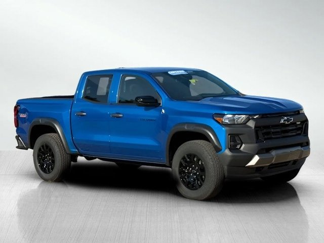 2023 Chevrolet Colorado Trail Boss photo 2