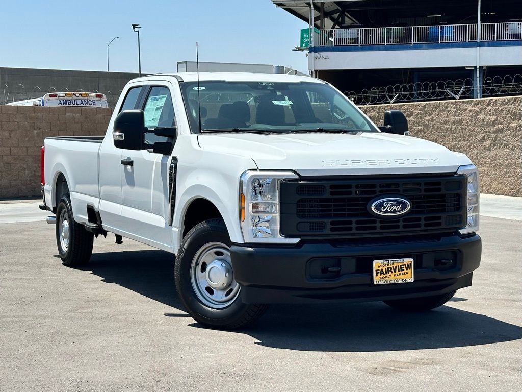 2025 Ford F-250 XL photo 2