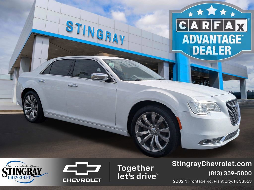 2019 Chrysler 300 Limited's photo