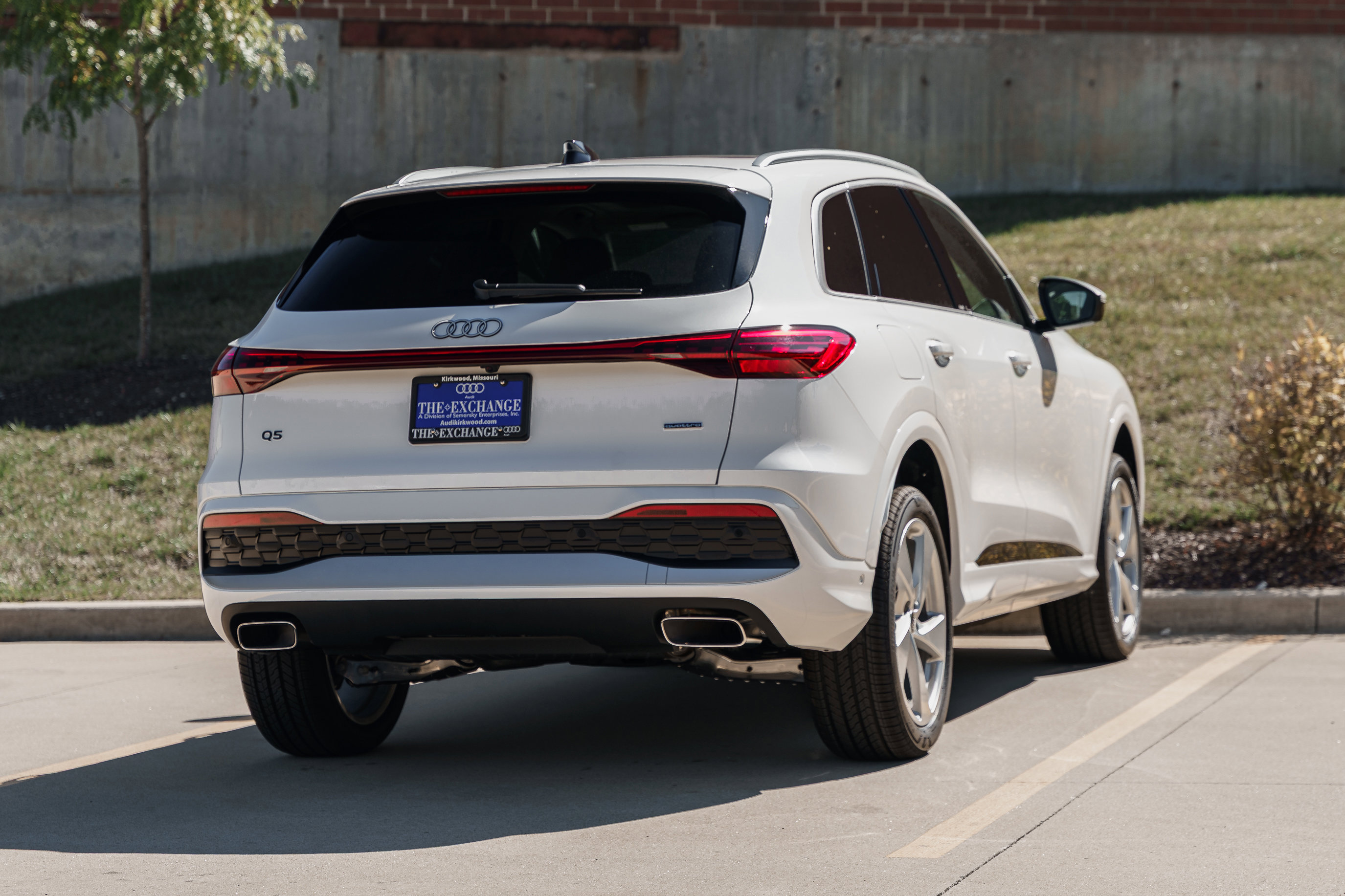 2025 Audi Q5 Premium Plus photo 4