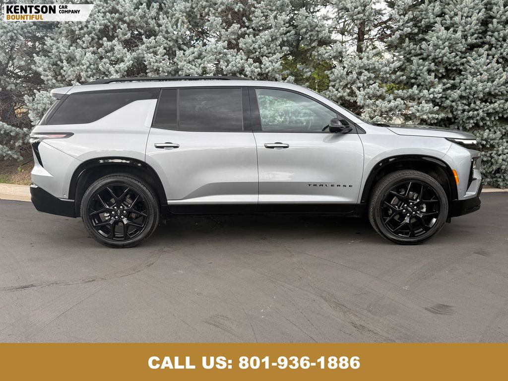2024 Chevrolet Traverse RS photo 10