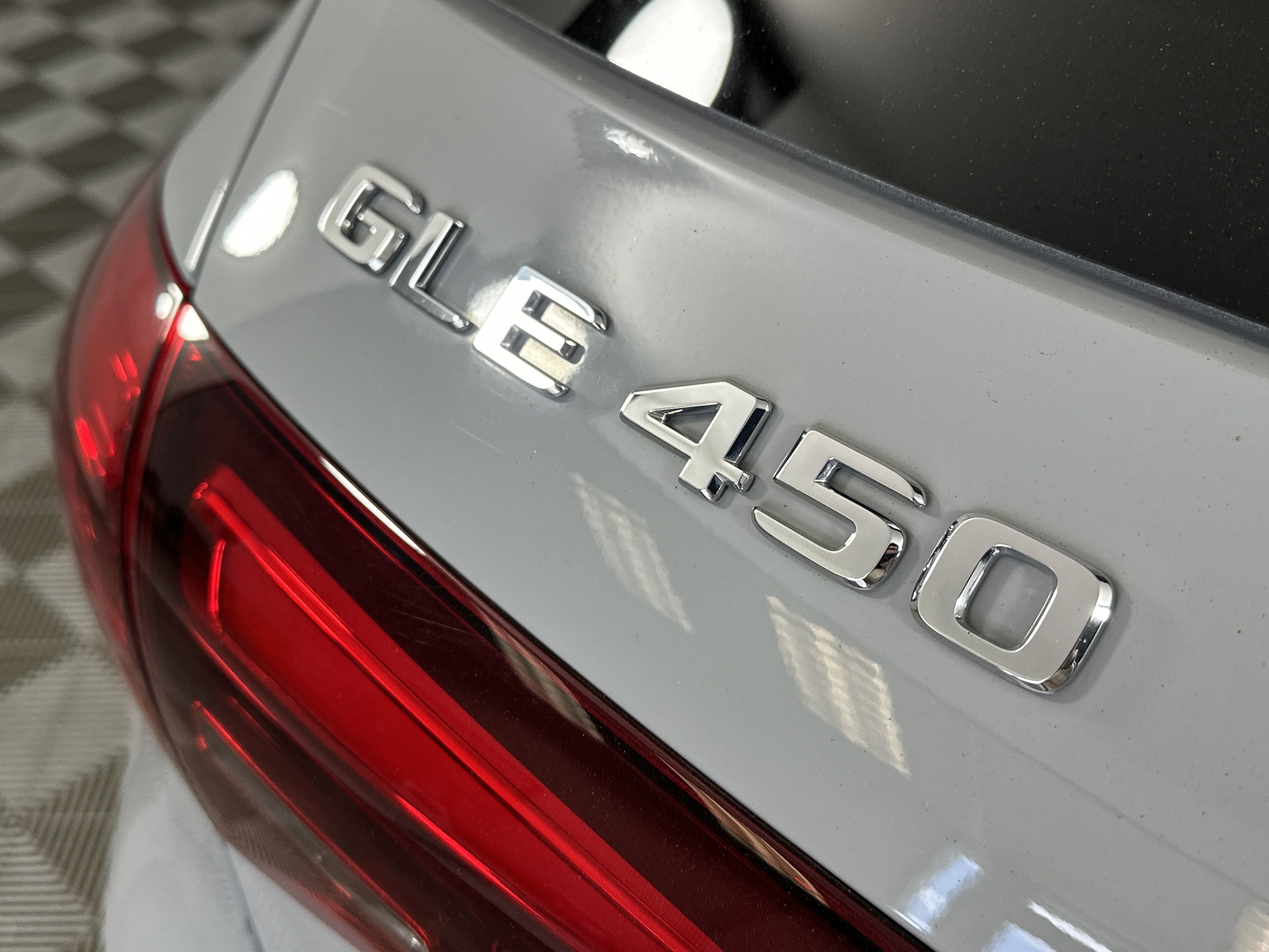 2024 Mercedes Benz GLE 450 4MATIC photo 6