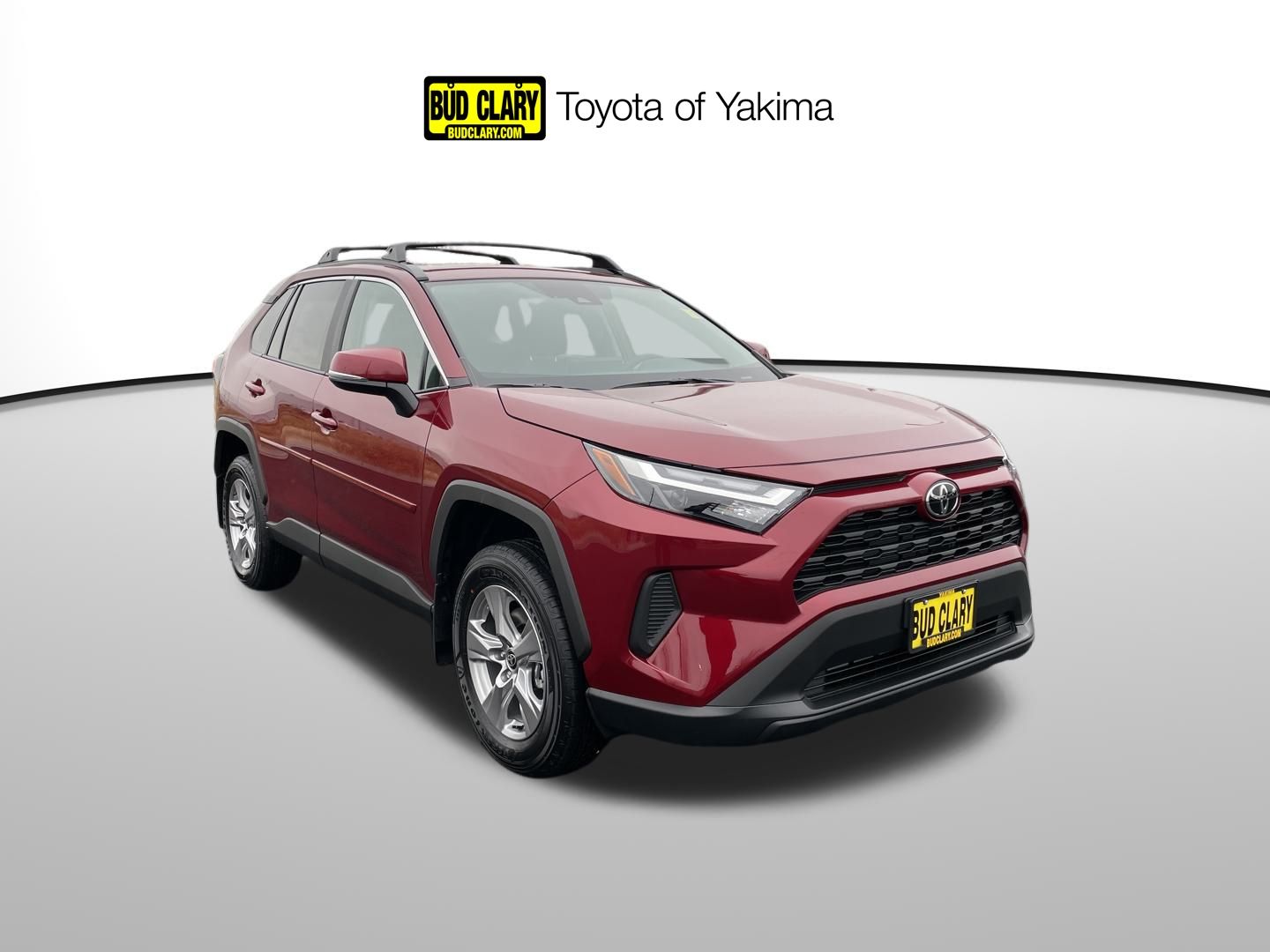 2025 Toyota RAV4 XLE's photo