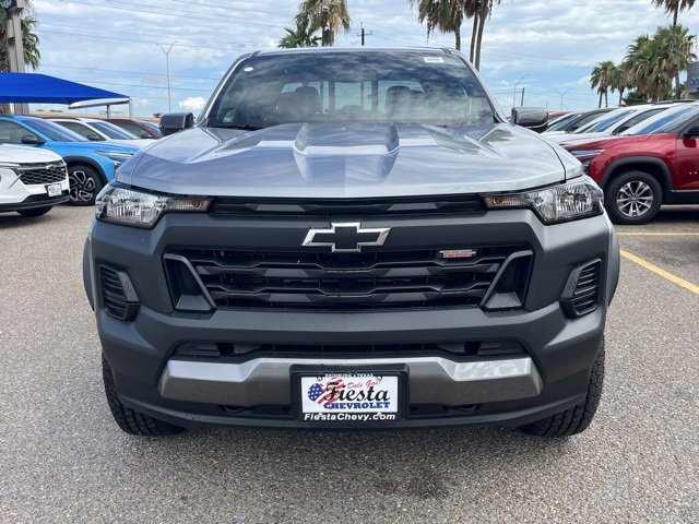 2025 Chevrolet Colorado Trail Boss photo 2