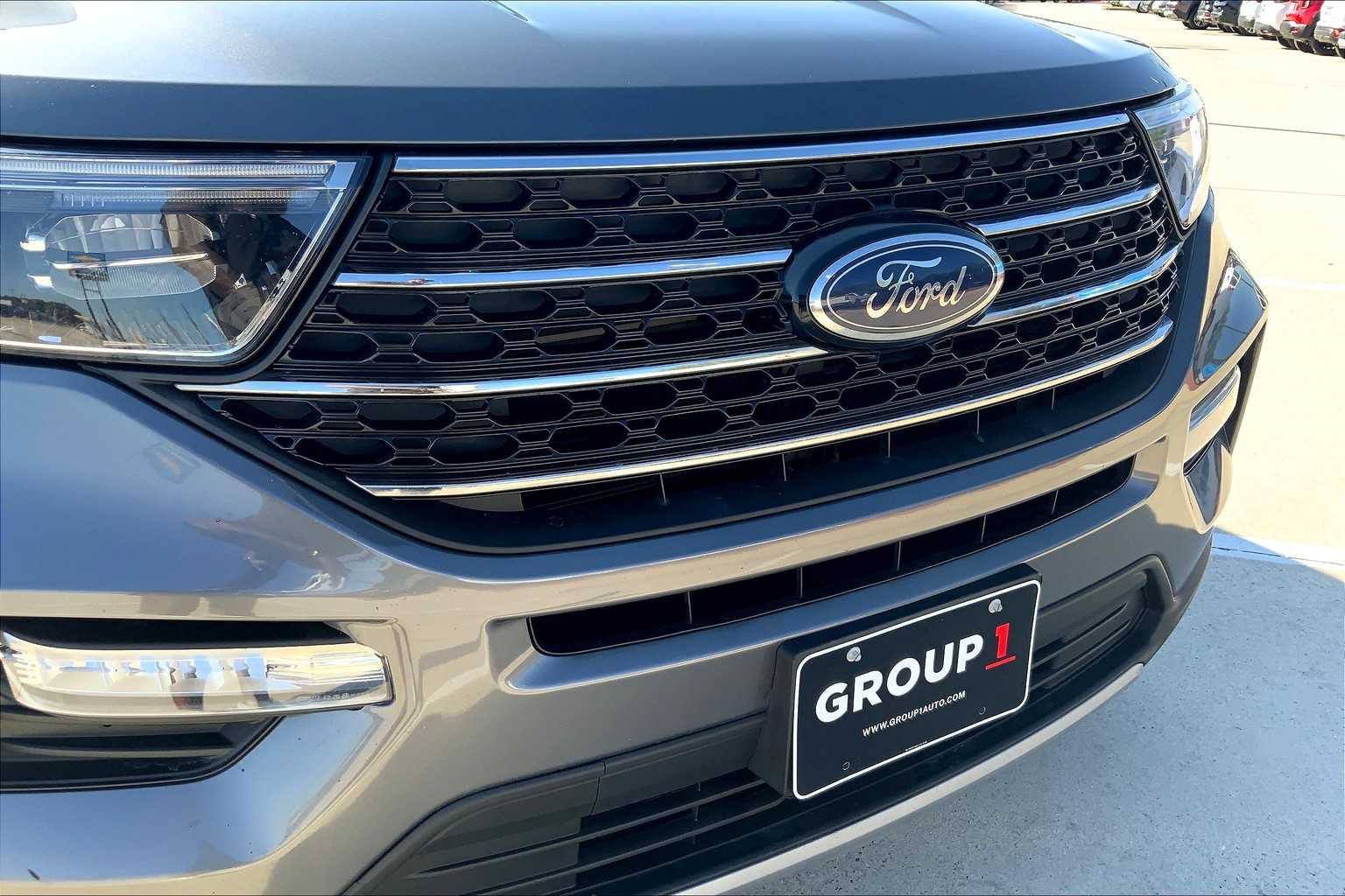 2021 Ford Explorer XLT photo 26