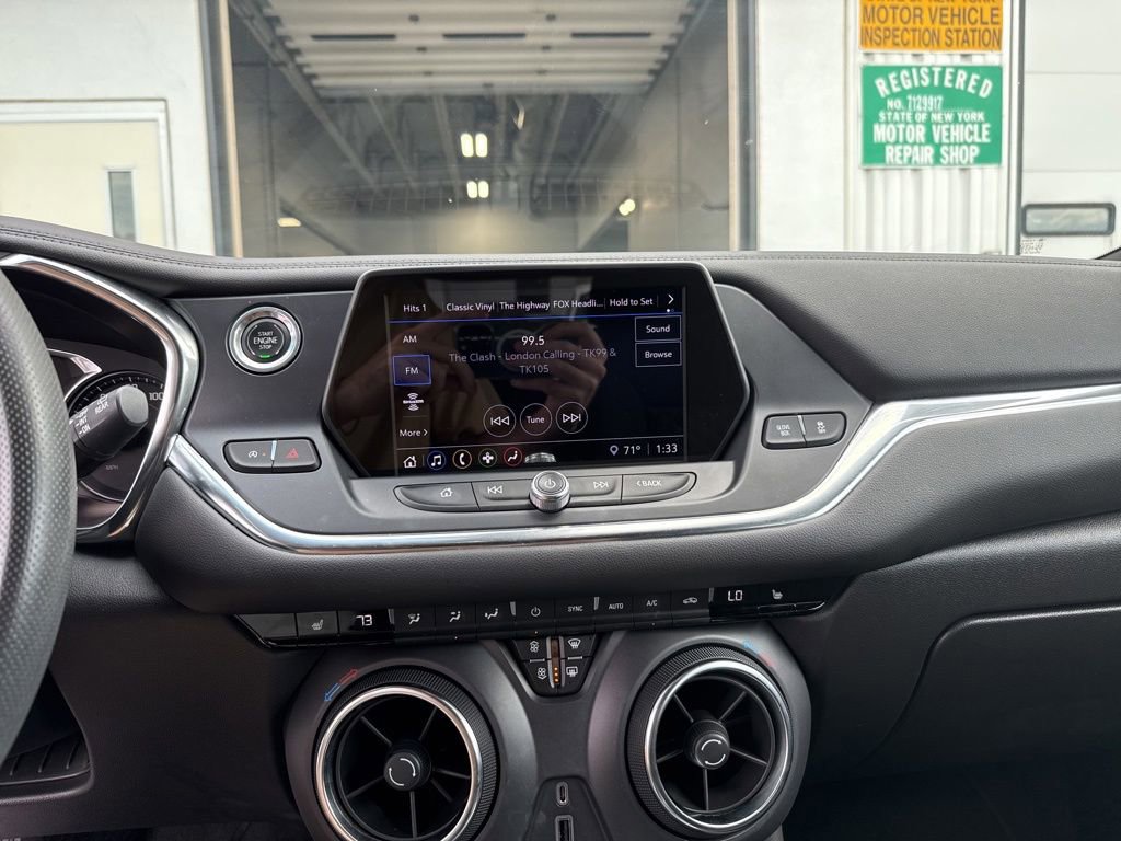 2022 Chevrolet Blazer 2LT photo 21
