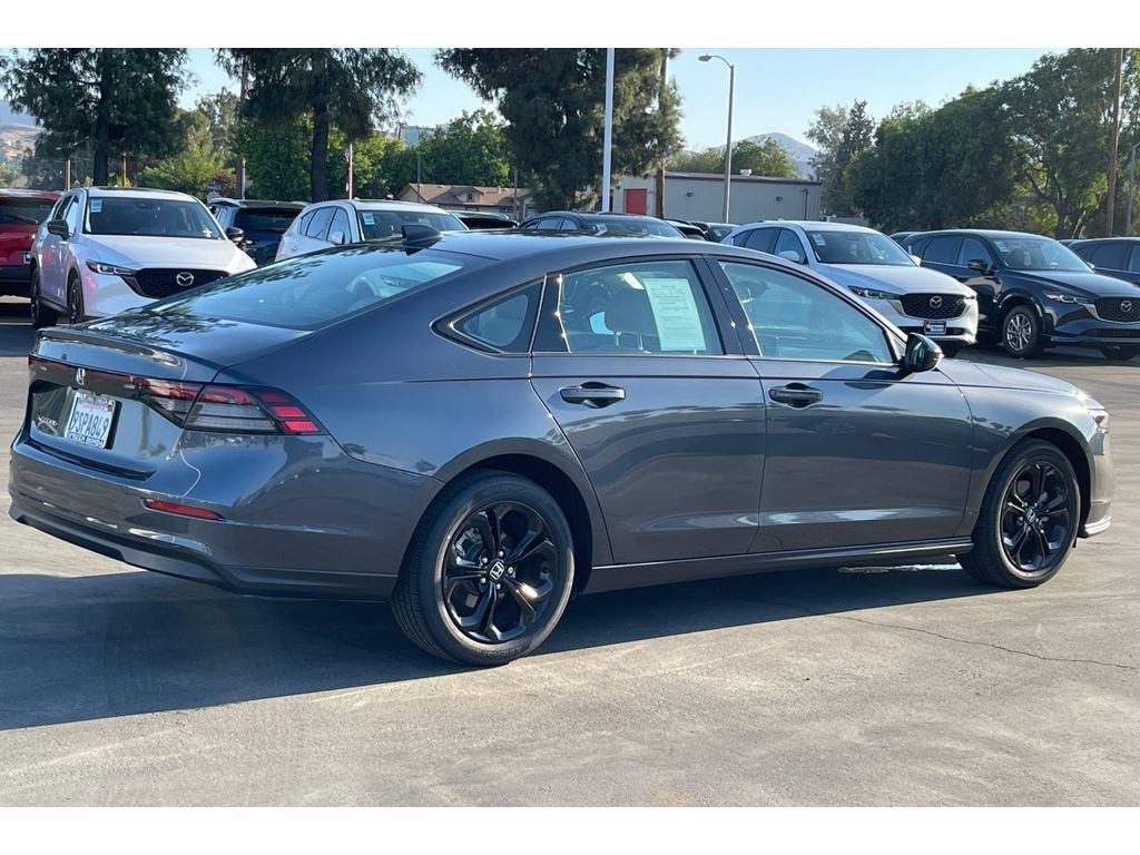 2025 Honda Accord 1.5T SE photo 6