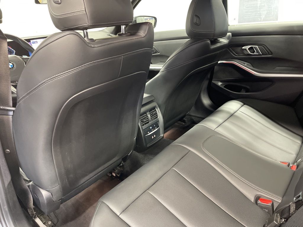 2024 Bmw 330i xDrive photo 21