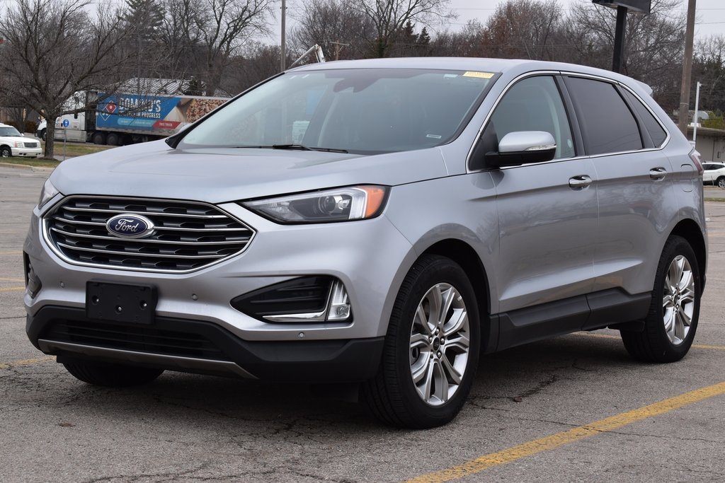 2024 Ford Edge Titanium's photo