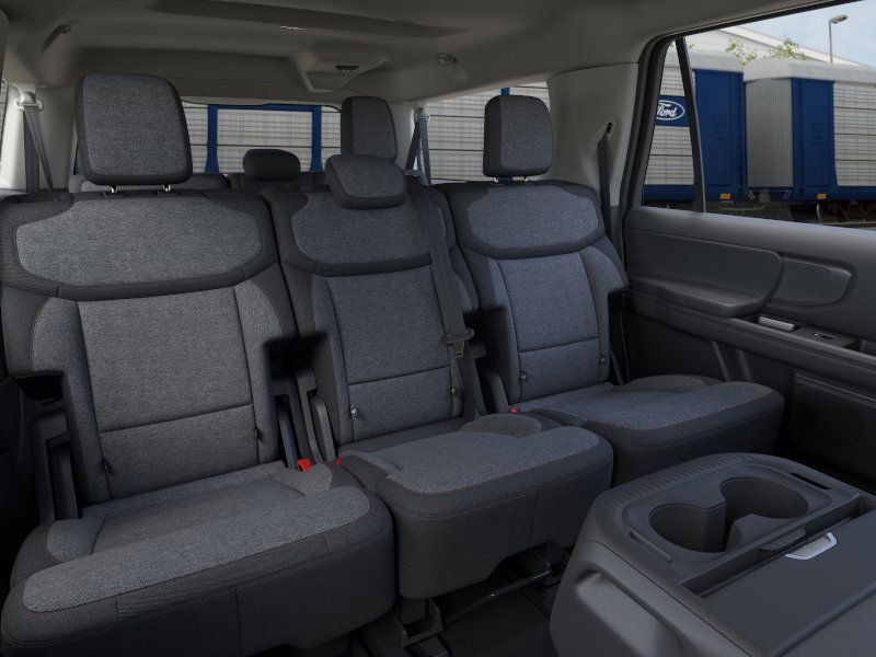 2025 Ford Expedition MAX photo 8